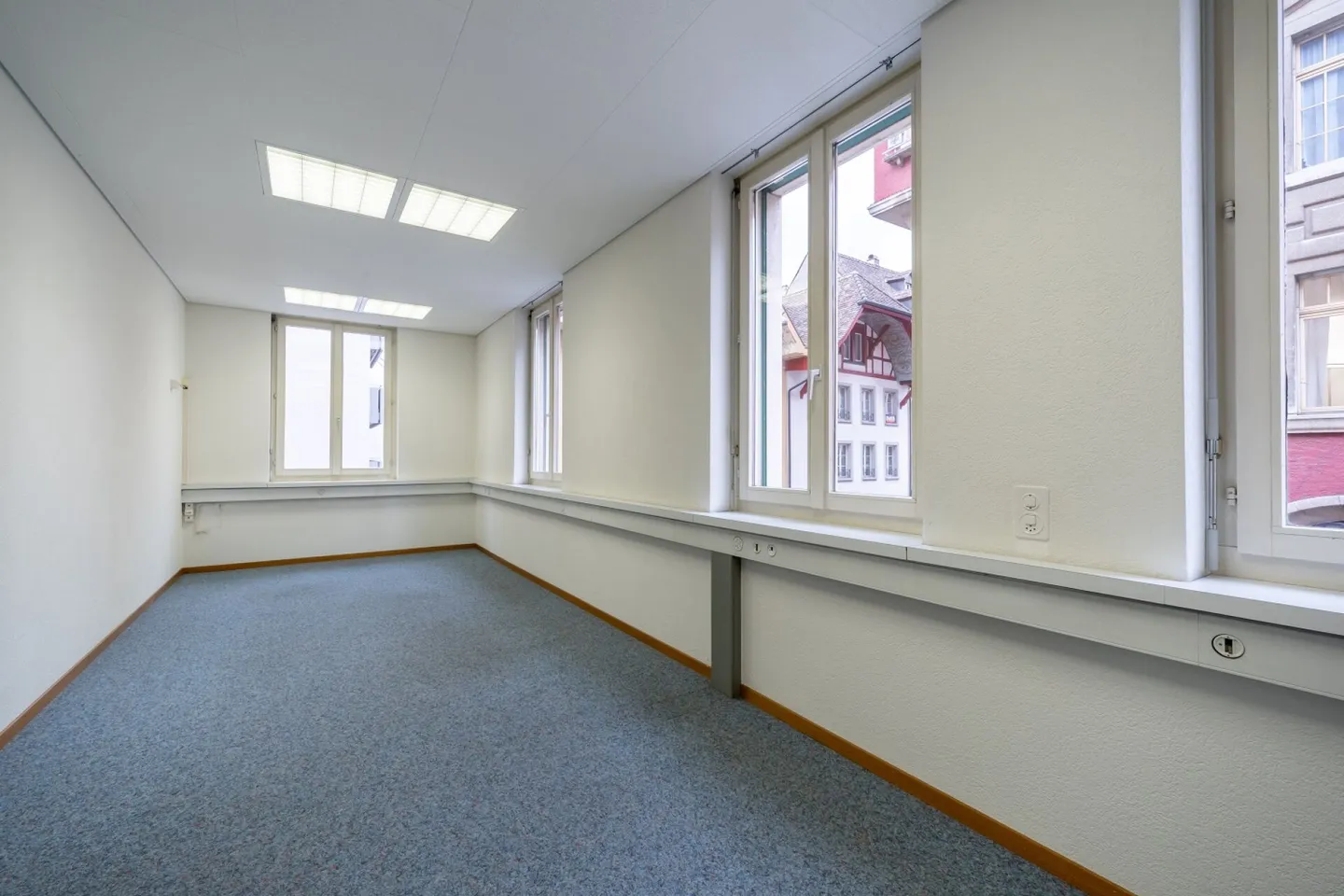 Circa 100 m2 di spazio ufficio nel centro storico di Aarau - Foto 1 di 6
