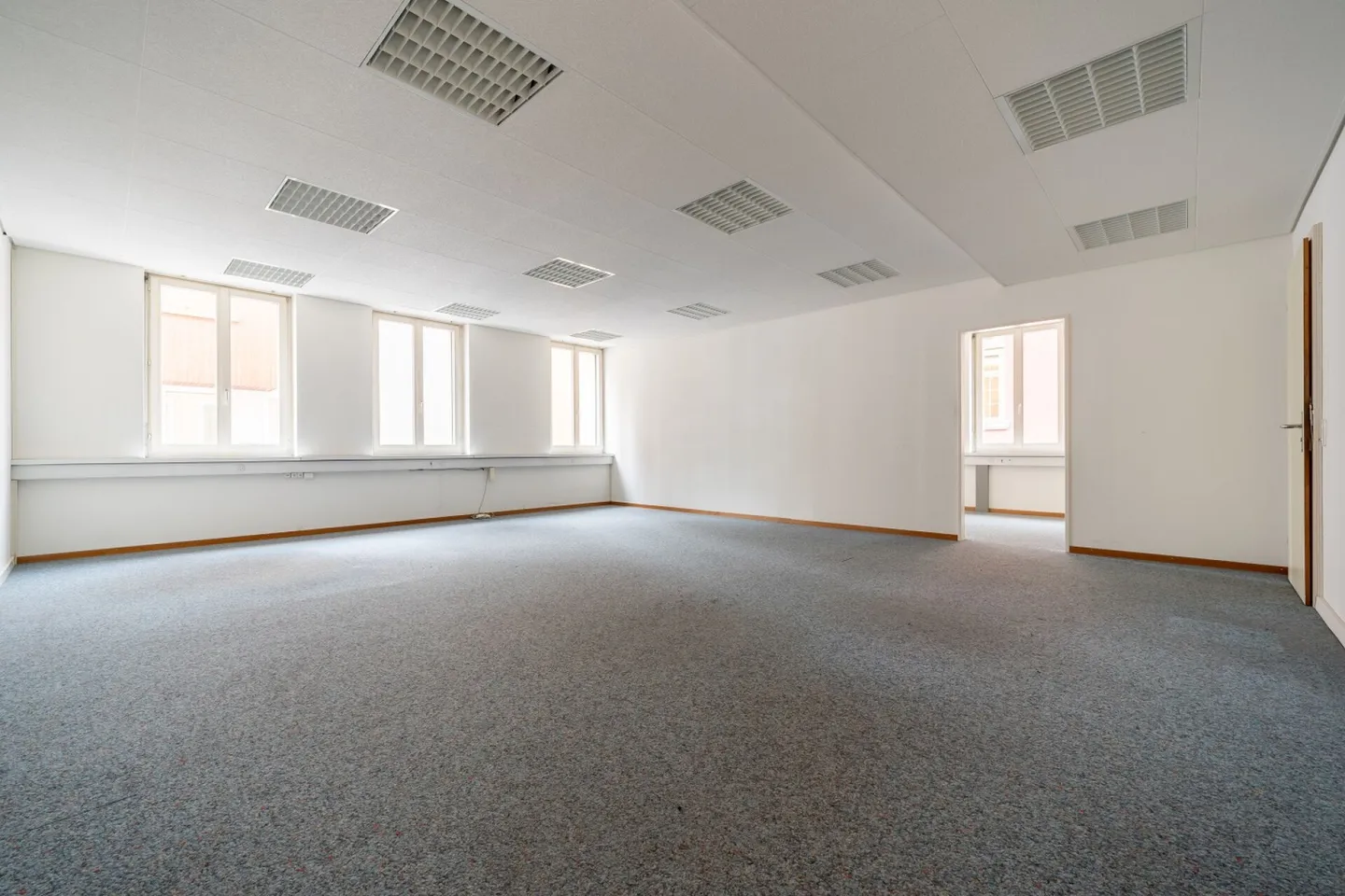 Circa 100 m2 di spazio ufficio nel centro storico di Aarau - Foto 3 di 6