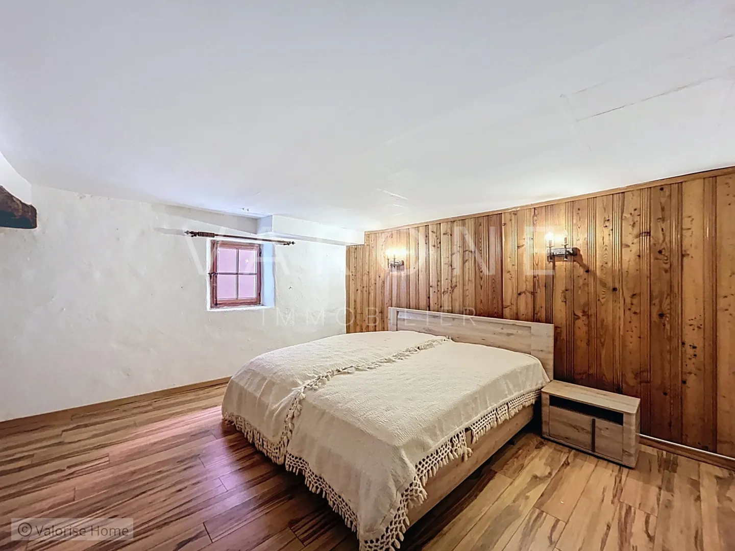 Charming Historical House - Photo 6 of 15