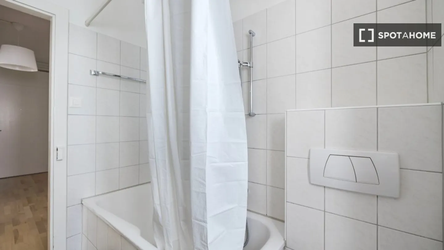 Scopri, visita e affitta la tua nuova casa online con piena fiducia. - Foto 14 di 18