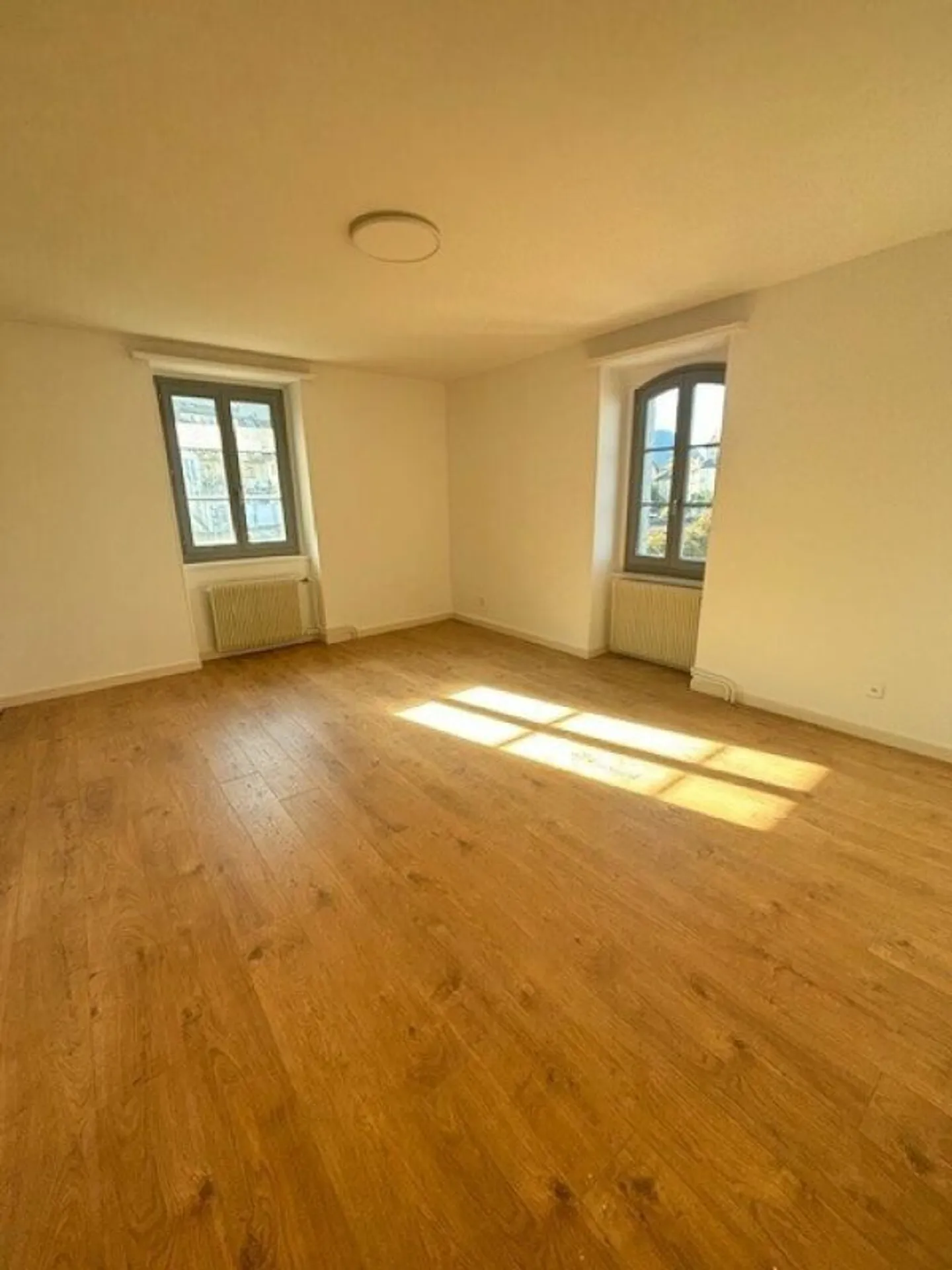 Appartamento 3,5 locali completamente ristrutturato - Foto 2 di 7