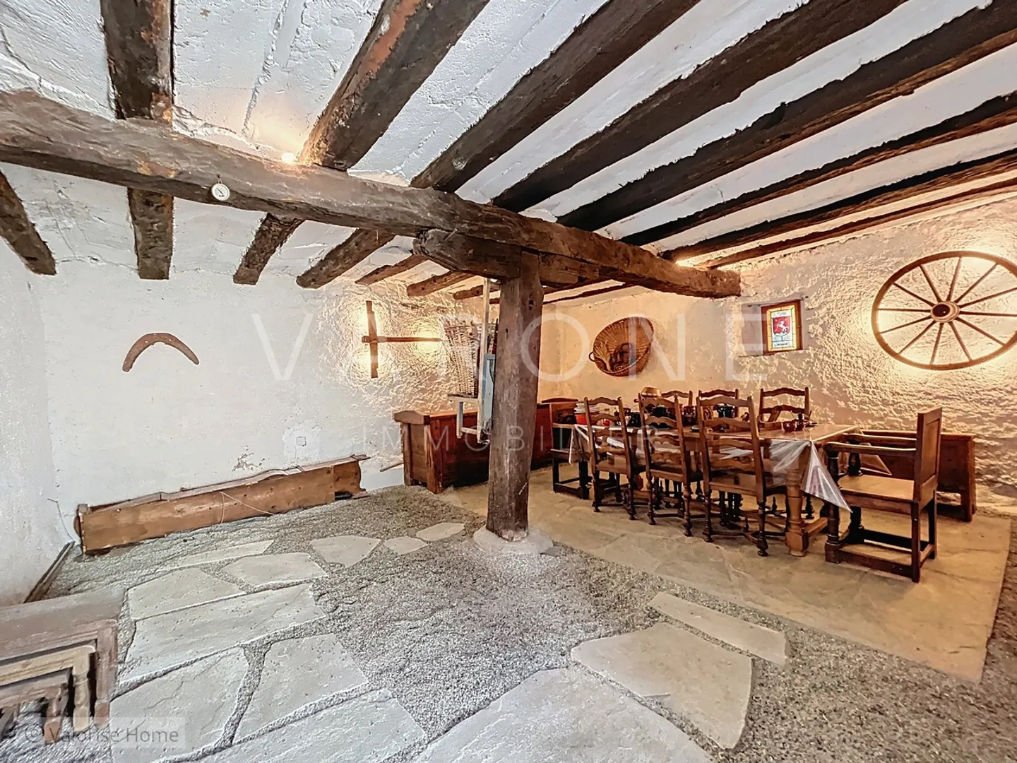 Charming Historical House - Photo 11 of 15