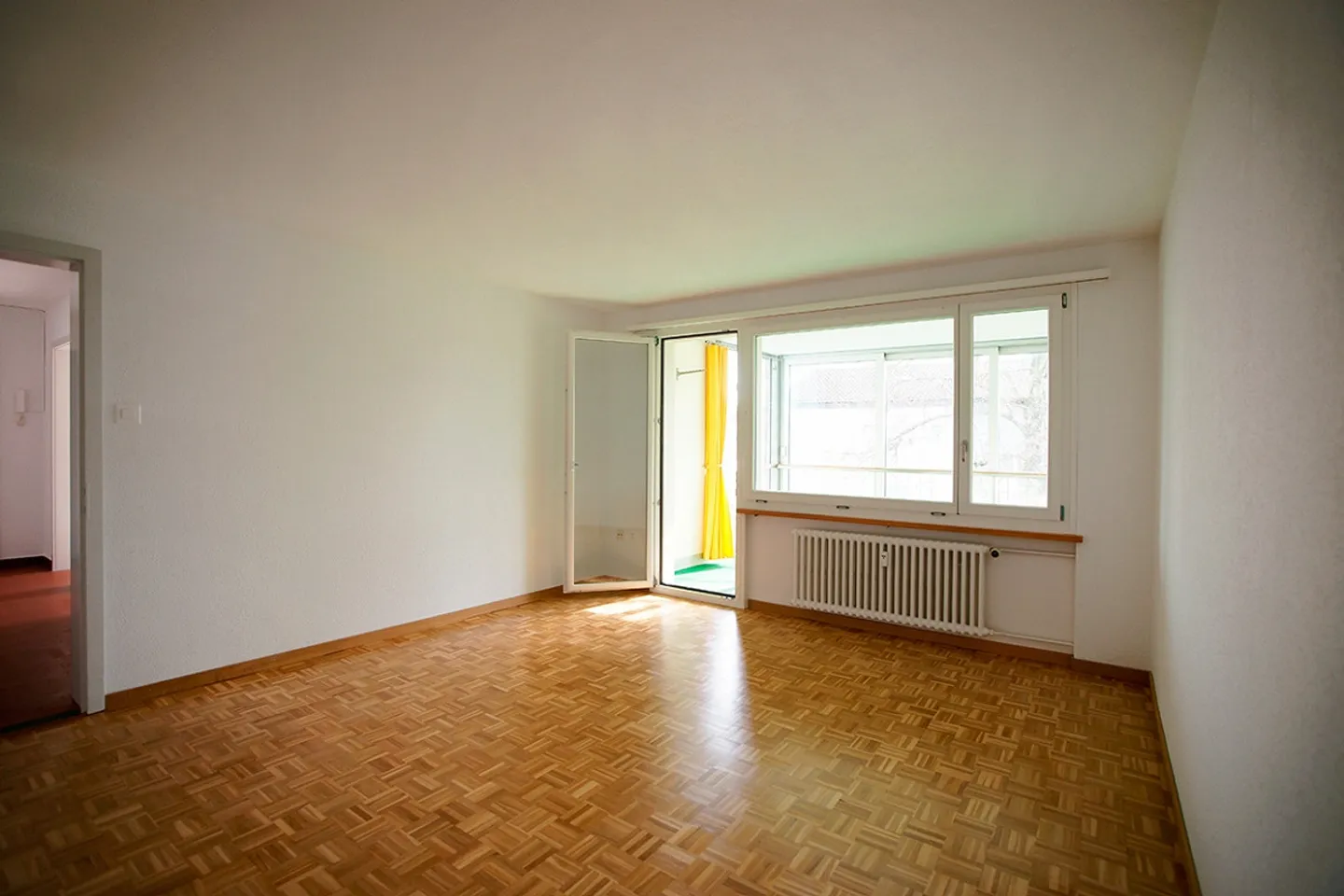 Belle appartement de 3 pièces avec grande véranda vitrée - Photo 4 sur 12