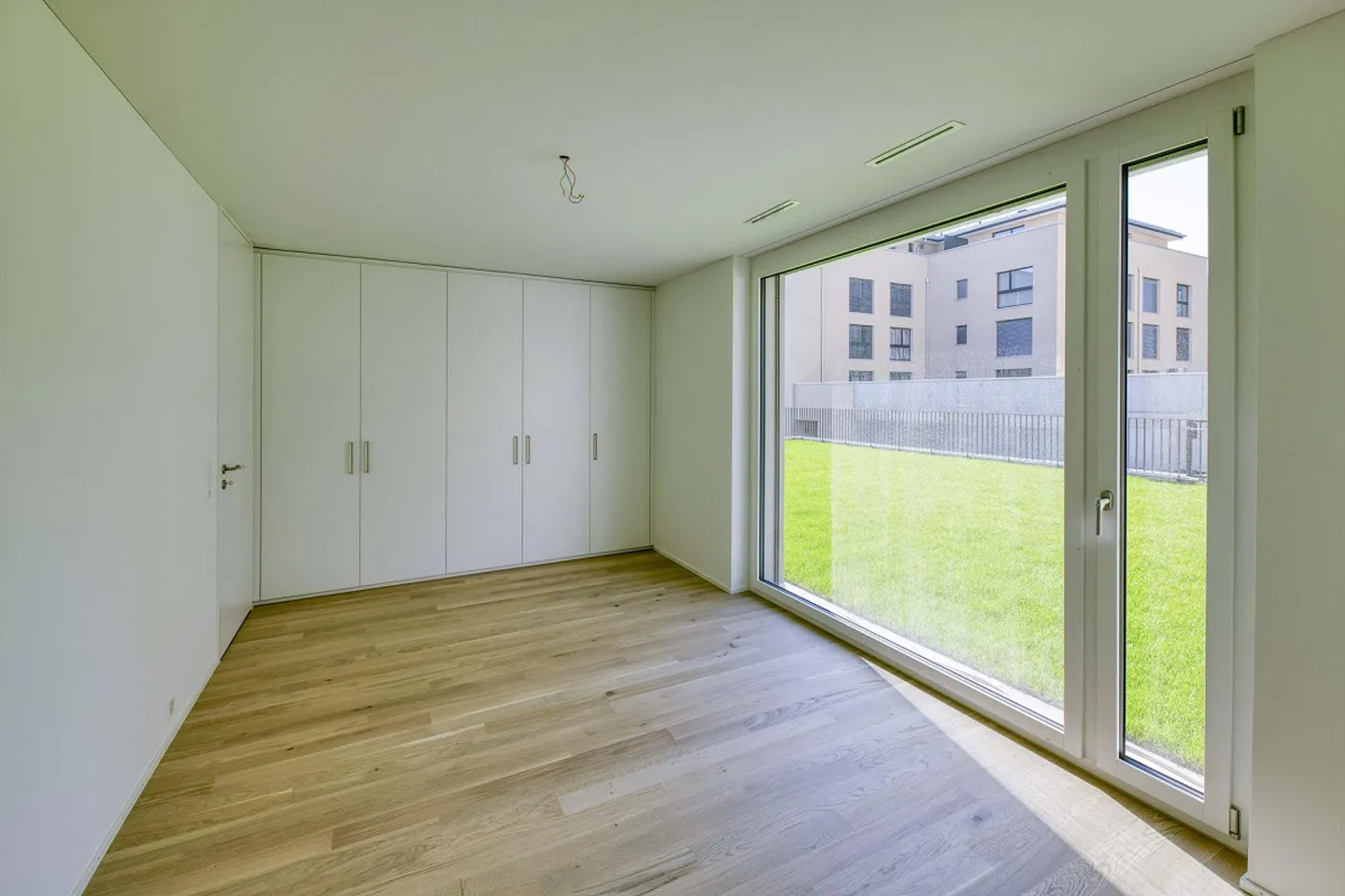 Family apartment on the ground floor with ownership standard - Photo 5 of 11