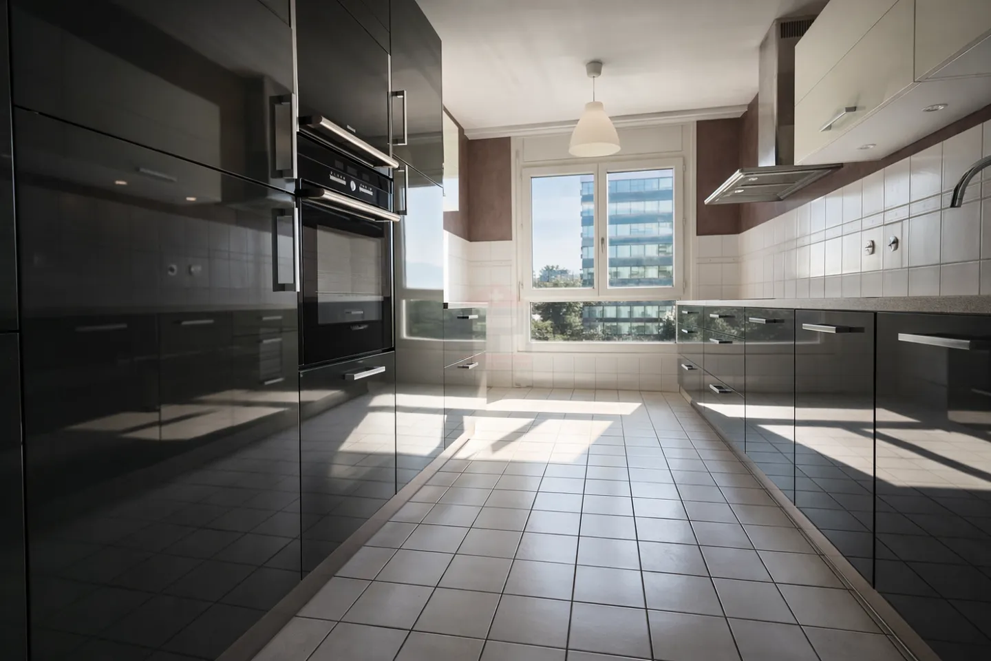 Extraordinary Apartment / Nations Quarter, Geneva - Photo 2 of 7