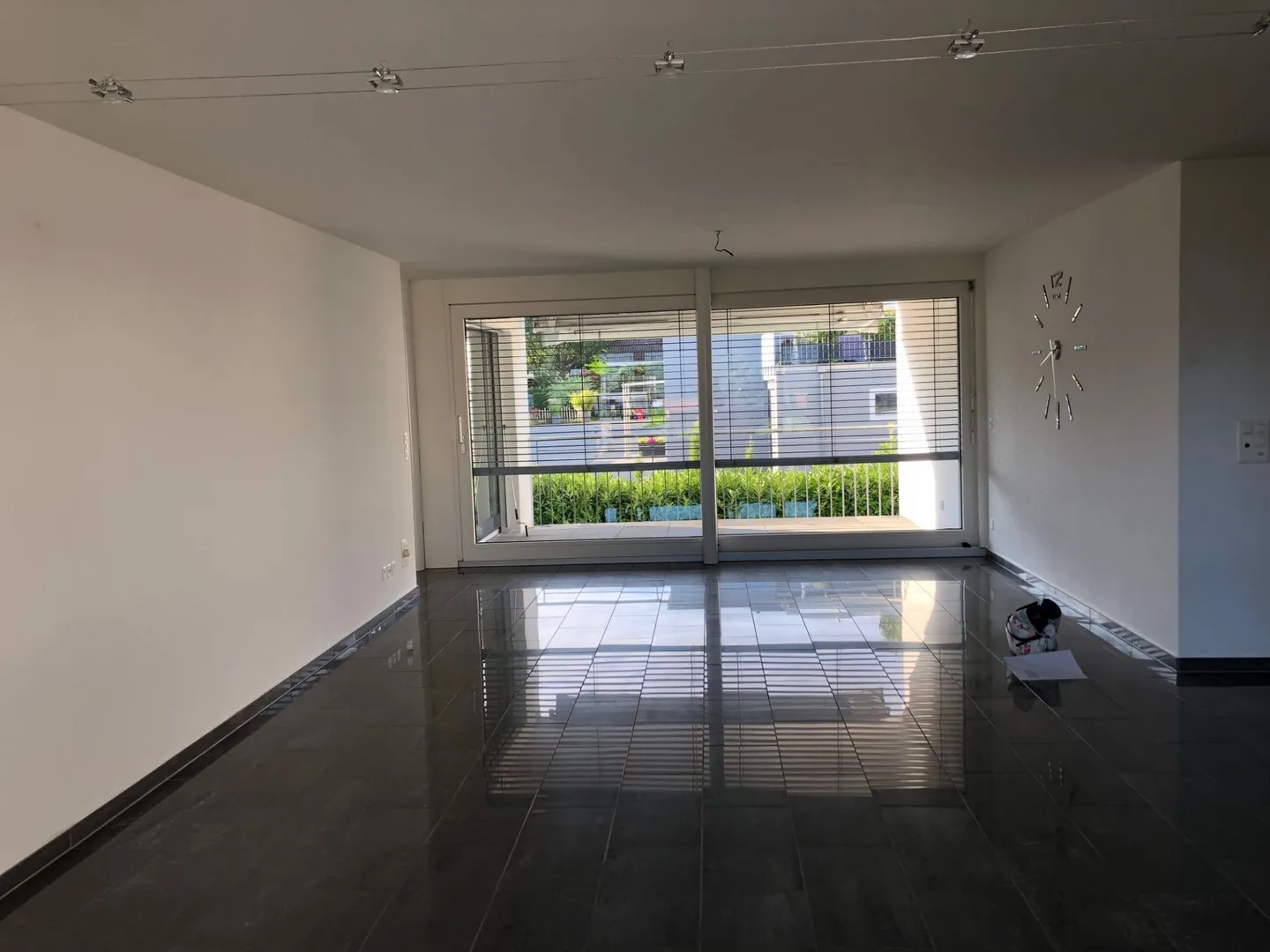 Bel appartement de 5.5 pièces dans un endroit calme - Photo 4 sur 9