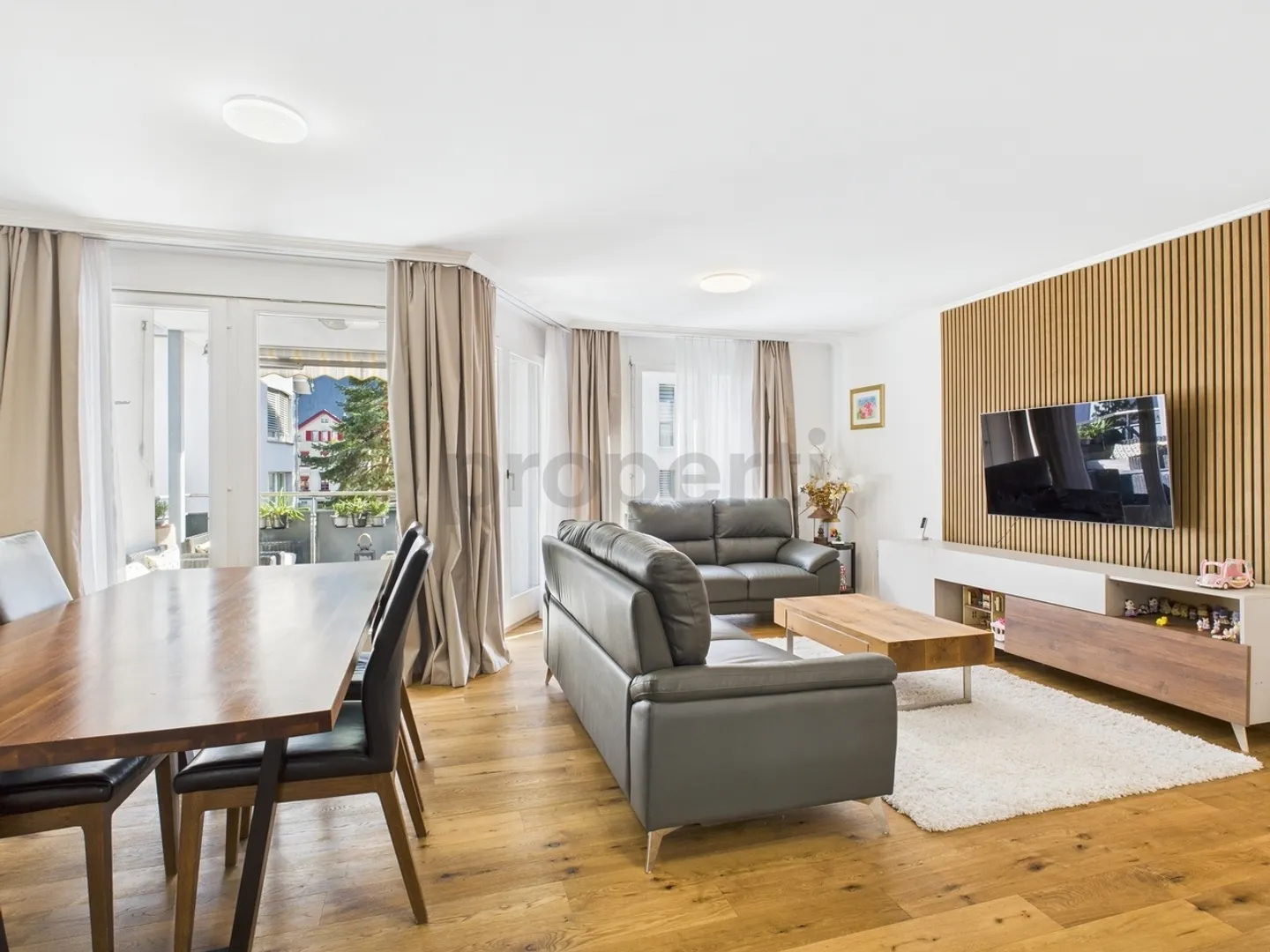 La tua nuova casa a Hergiswil Elegante, centrale e con una terrazza da sogno - Foto 4 di 12