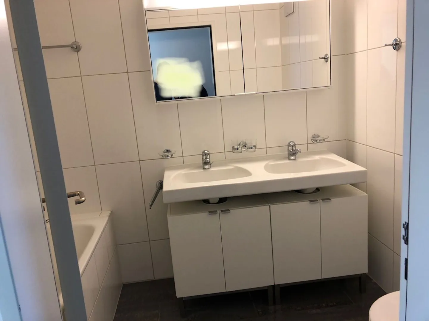 Bel appartement de 5.5 pièces dans un endroit calme - Photo 7 sur 9