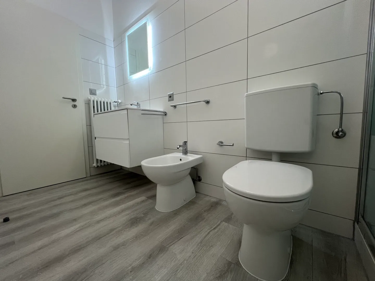 3.5 rooms RECENTLY RENOVATED central area in Chiasso - Photo 7 of 12