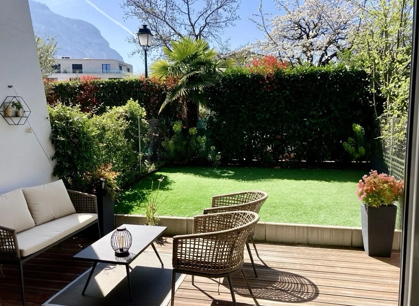 Villa adiacente di 6 locali di cui 4 camere - 157 m² abitabili - Foto 3 di 3