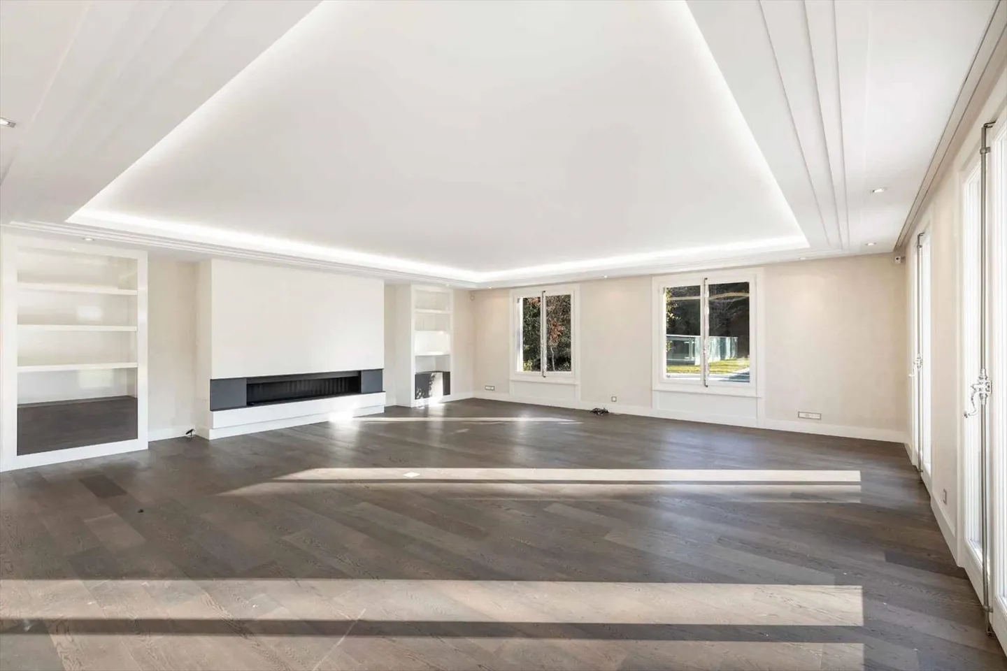 Villa for sale - Photo 2 of 11
