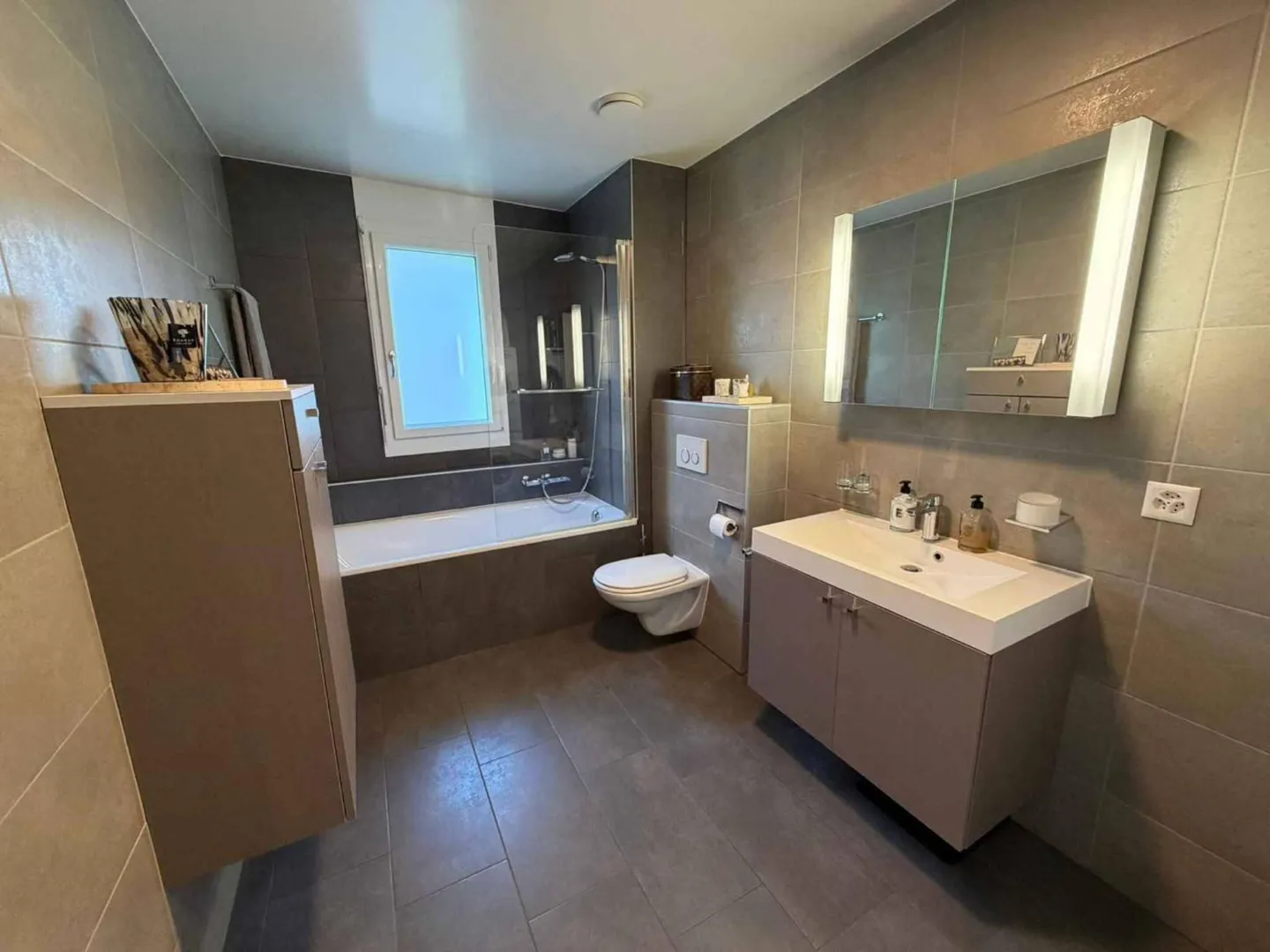 Spacieux appartement 4.5 pièces avec terrasse - Photo 7 sur 8