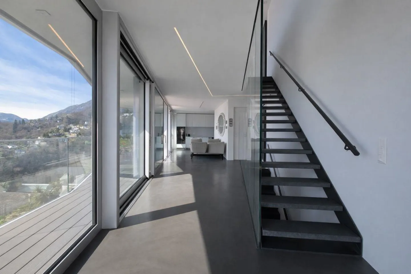 Zeitgenössisches Haus mit Panoramasicht - Foto 2 von 27
