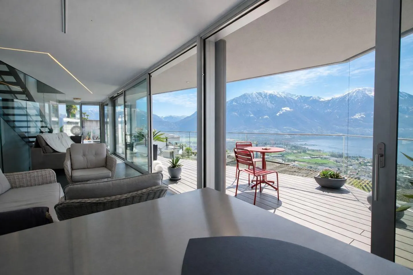 Zeitgenössisches Haus mit Panoramasicht - Foto 3 von 27