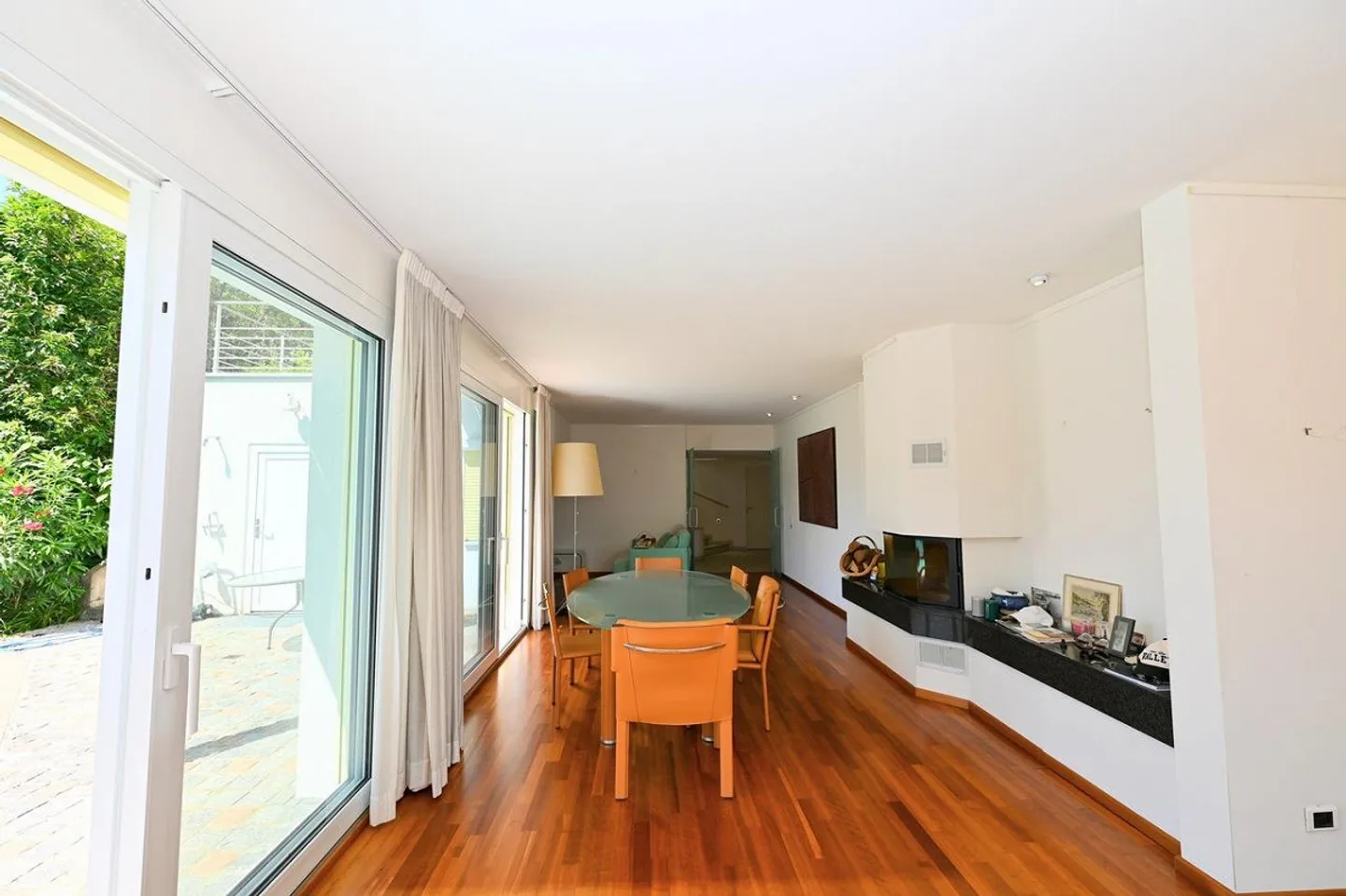 Villa Élégante avec Piscine Éblouissante à Louer à Breganzona - Photo 8 sur 22