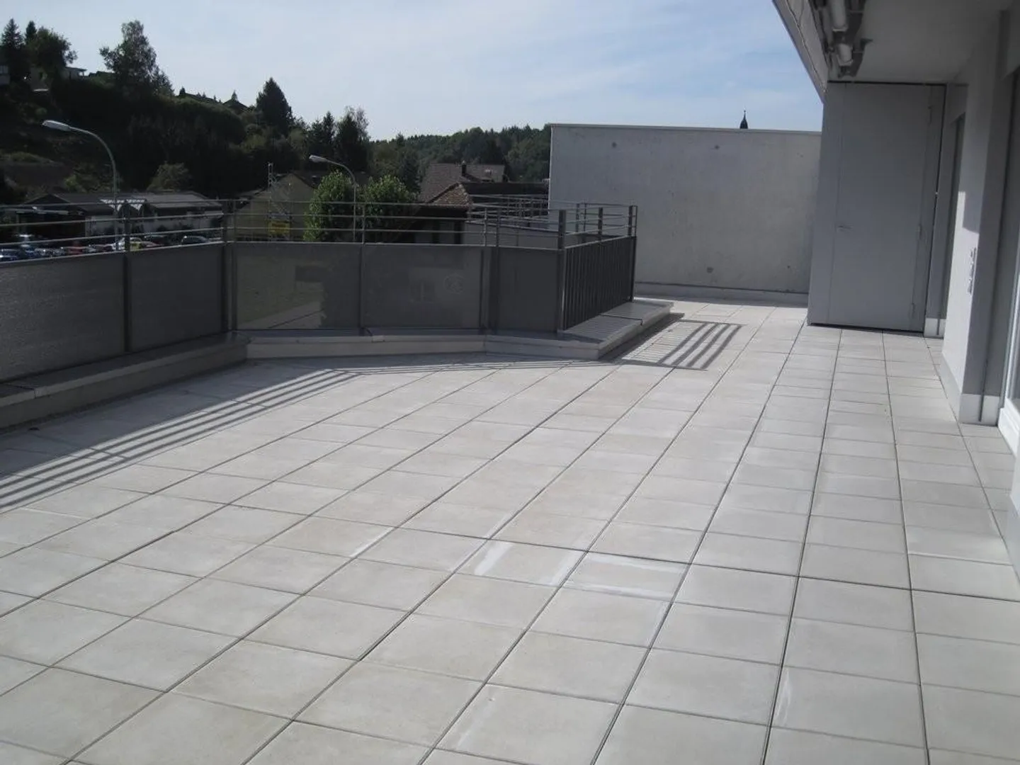 Charmante Attikawohnung mit Terrasse - Foto 8 von 9