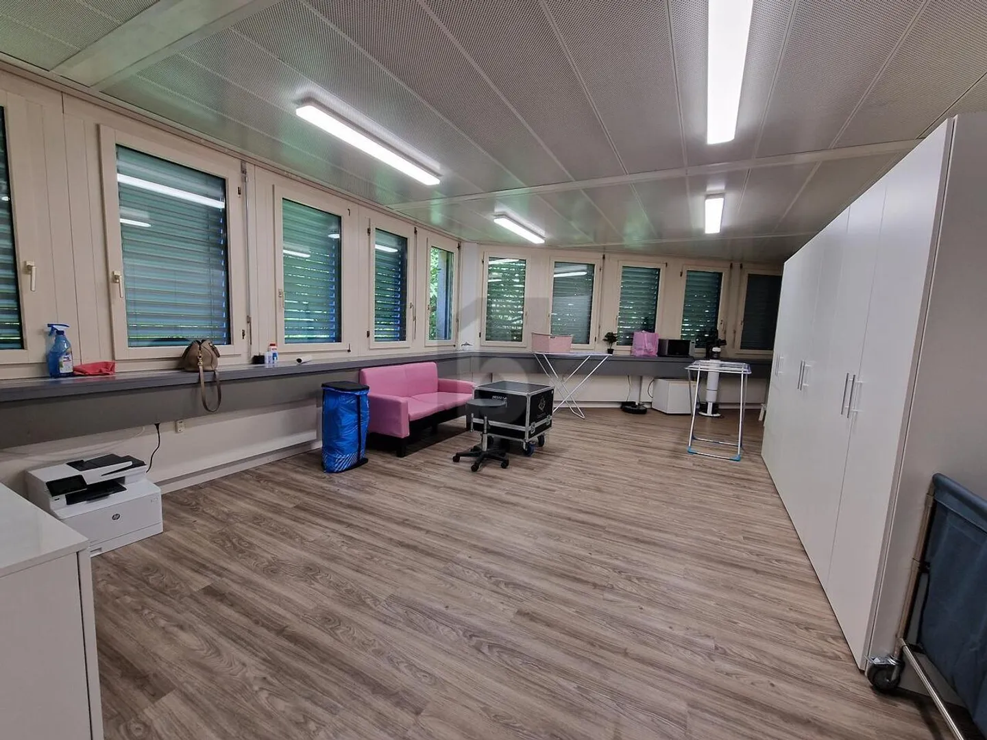 STUDIO SPAZIOSO IN UNA POSIZIONE CENTRALE - Foto 2 di 6