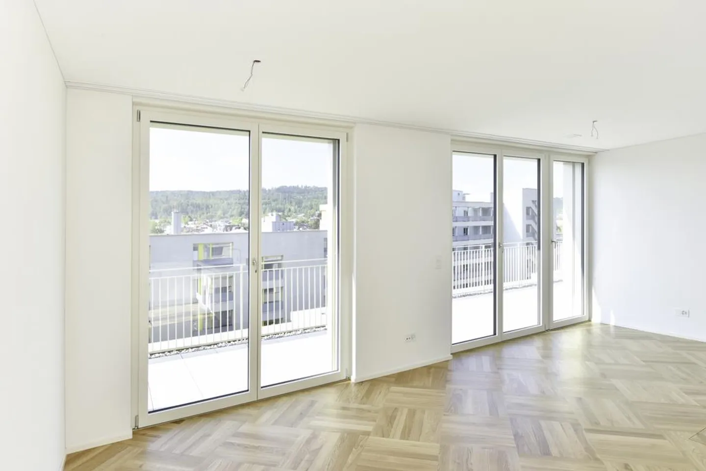 Modernes Attikawohnung mit Terrasse - Foto 2 von 8