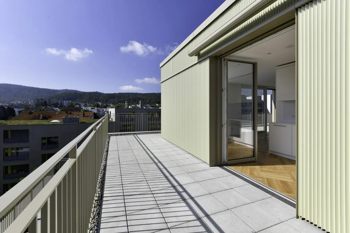 Modernes Attikawohnung mit Terrasse - Foto 7 von 8