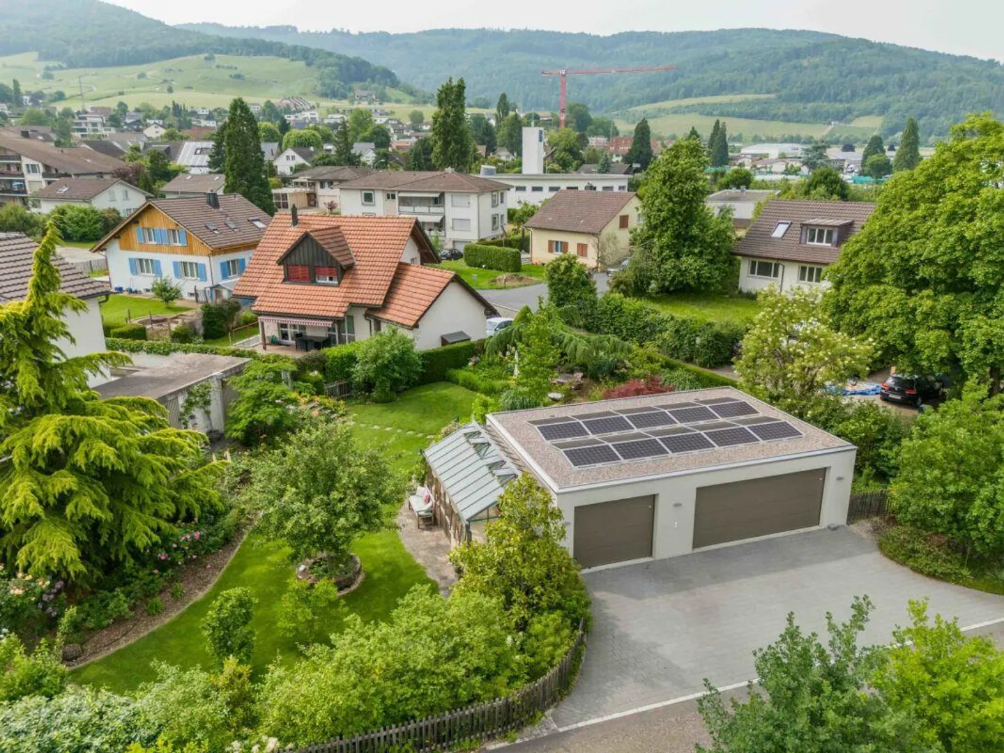 Villa lussuosa di 6,5 stanze con bellissimo giardino, area piscina e stagno di koi - Foto 24 di 24