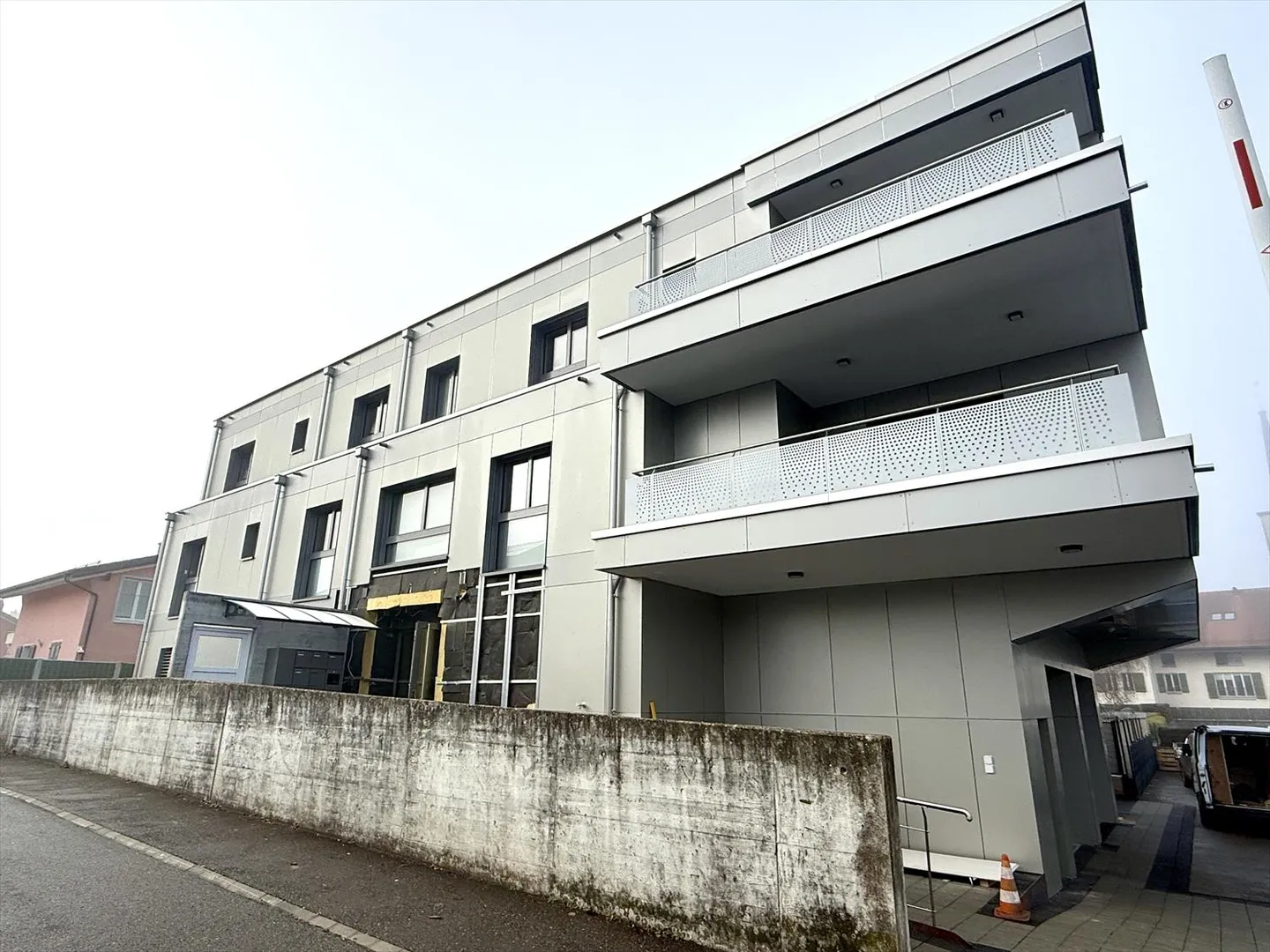 Apartment - Photo 7 of 10