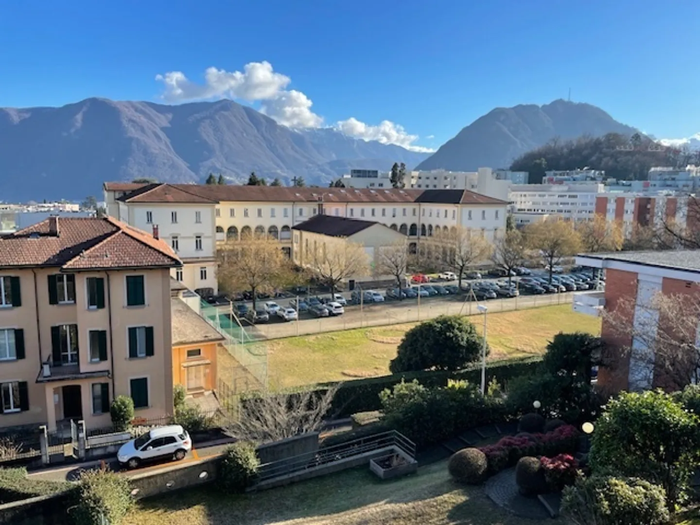 Lugano: App.to signorile 4.5 loc. + studio con vista aperta - Foto 3 di 13
