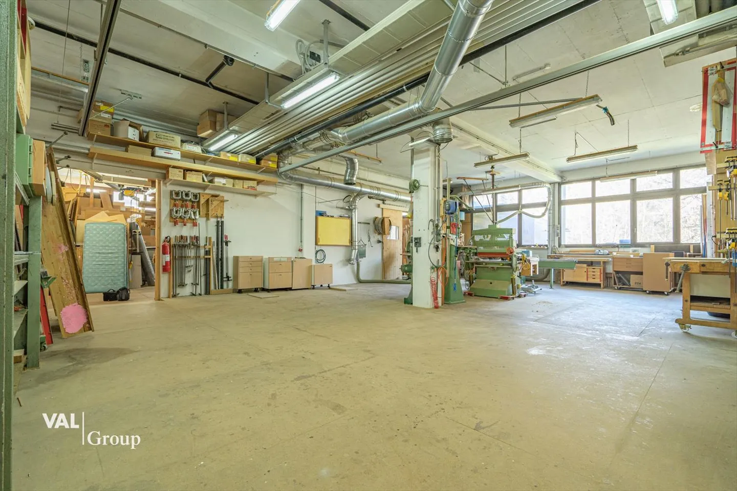 Il tuo nuovo laboratorio nel centro di Fiesch - Foto 2 di 8