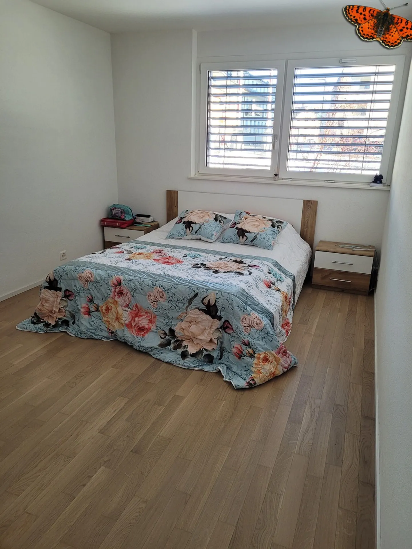 3 ½ CHAMBRES AU REZ-DE-CHAUSSÉE - CENTRE-VILLE - Photo 2 sur 7