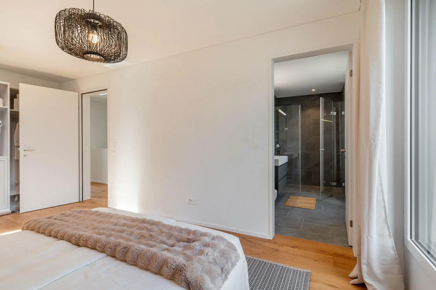 Maison semi-détachée de 5,5 pièces dans un environnement adapté aux enfants - Photo 12 sur 14