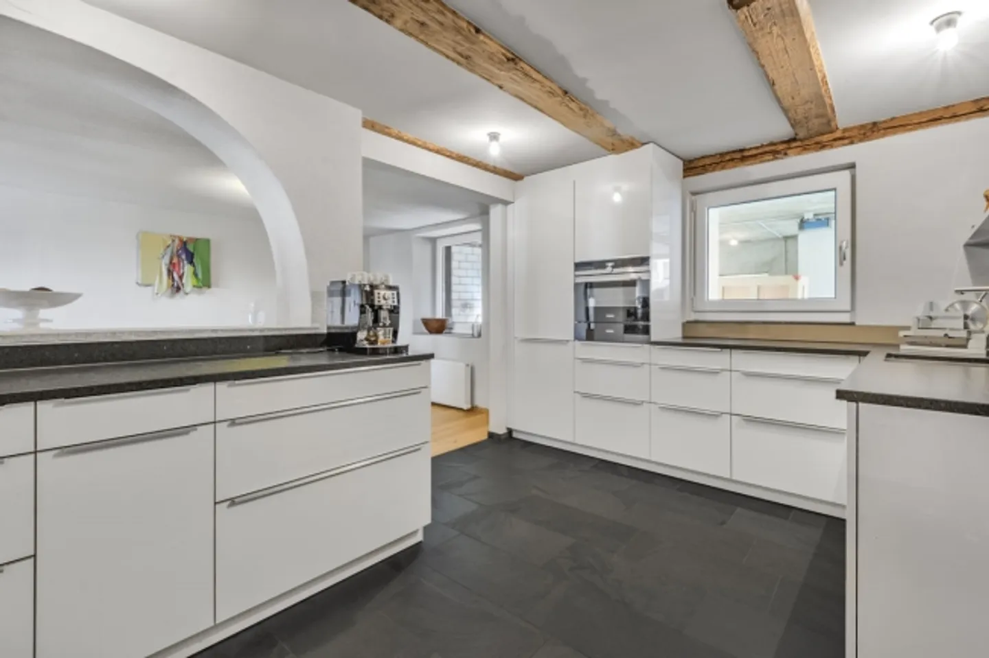 CHARM & SPACE – IN THE VILLAGE, NEAR ZURICH - Photo 6 of 8