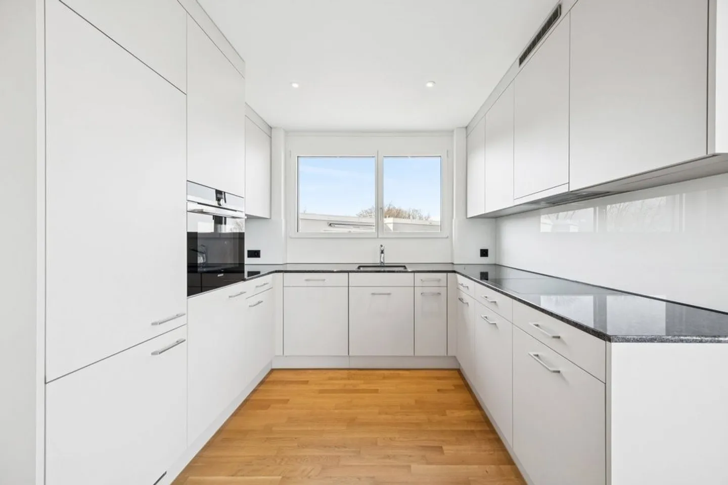 Stilvolles Penthouse mit Seeblick - Foto 4 von 6