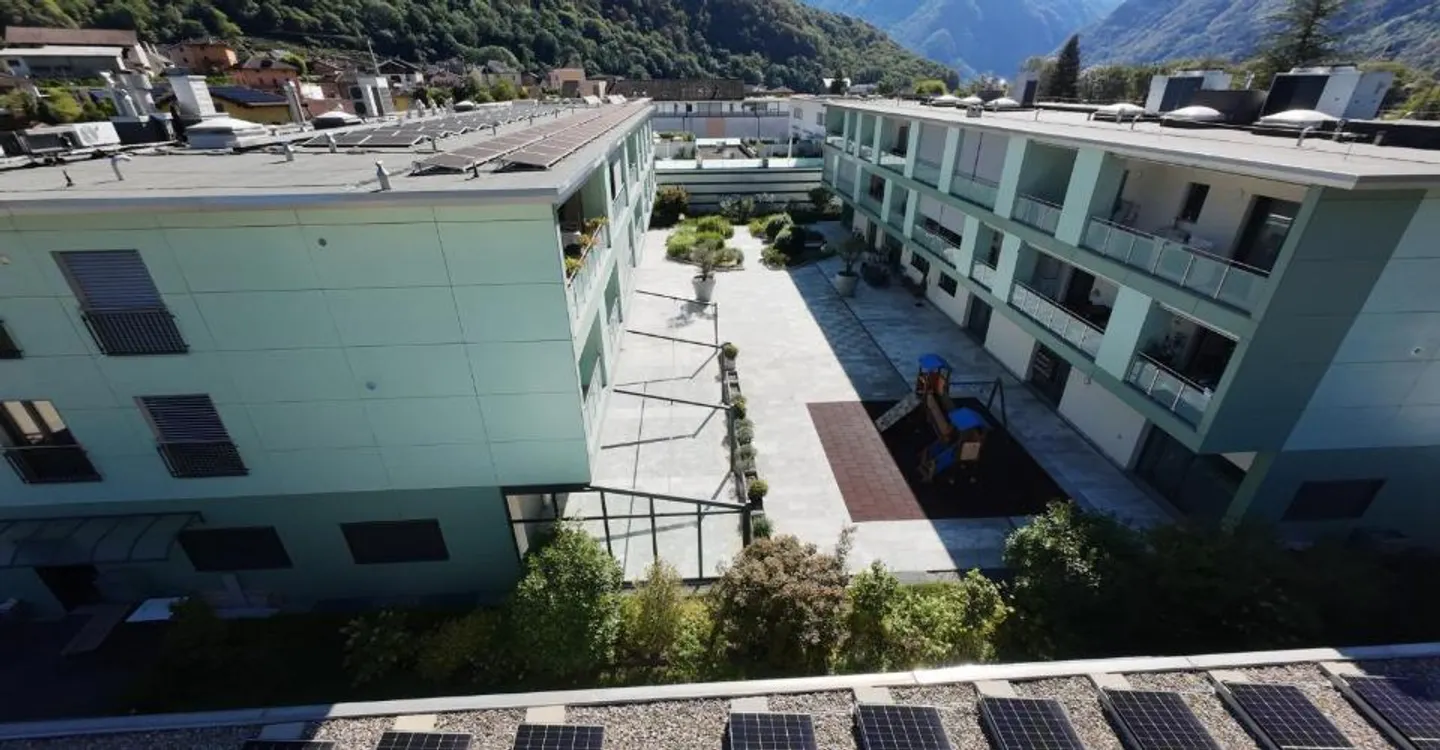 Commercial Space - High-End Office in Modern Building (2017) with Parking Spaces in Garage - Photo 4 of 6
