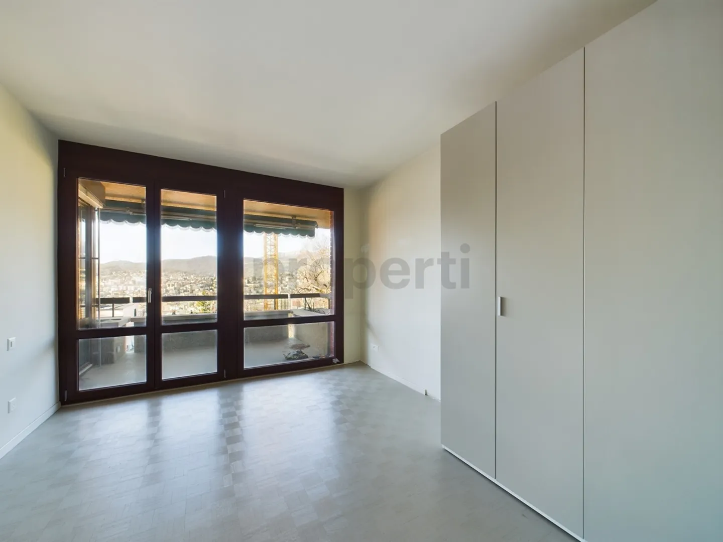 Appartamento Ristrutturato con Vista sul Golfo di Lugano - Foto 5 di 10