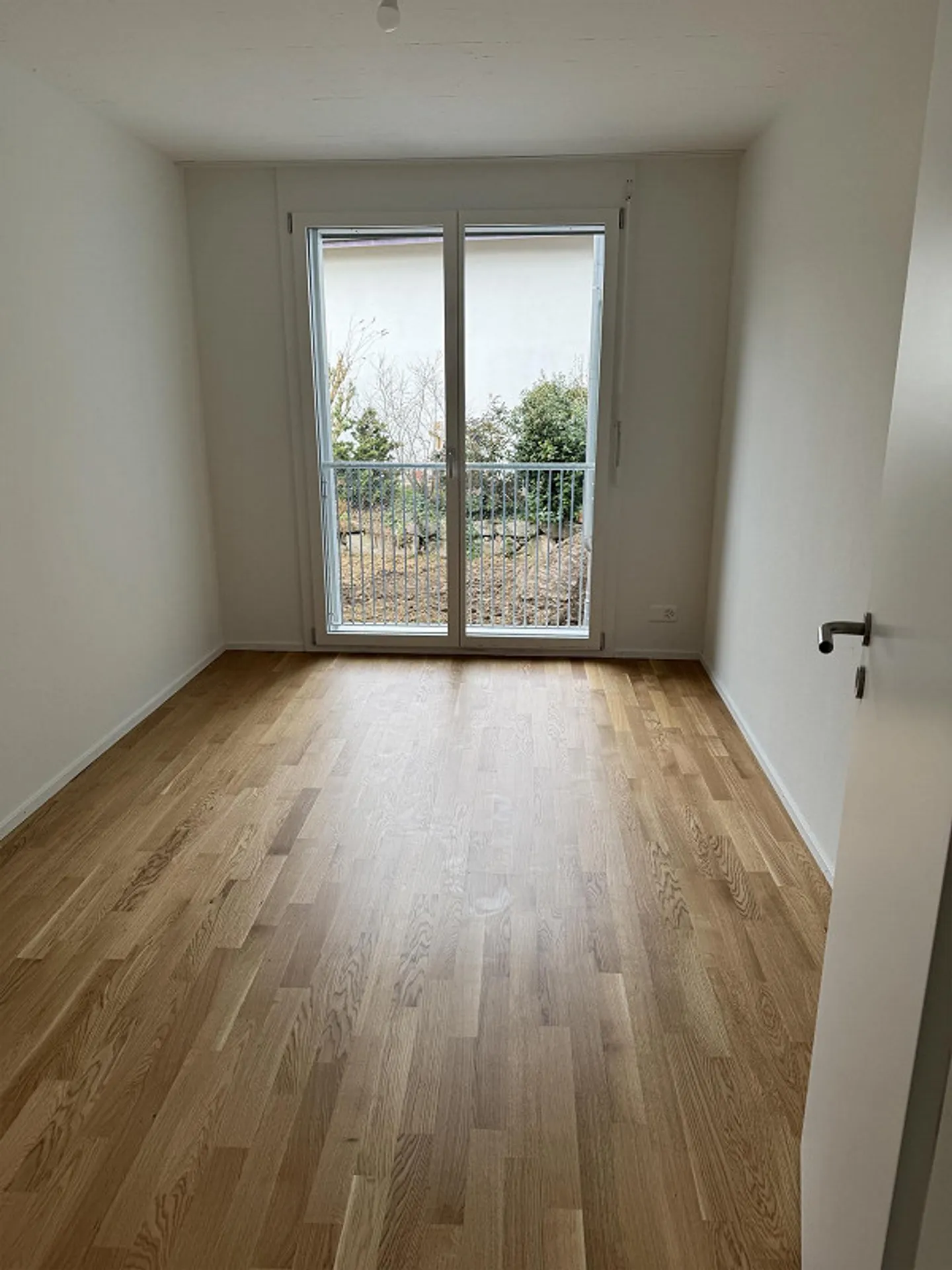 Appartamento familiare 5.5 attraente al 2° piano / attico a Pratteln - Foto 7 di 8