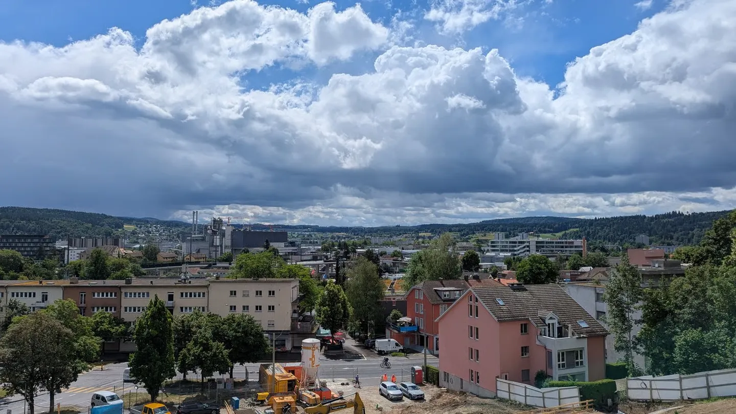 Appartement penthouse exclusif de 4,5 pièces dans un emplacement calme - Photo 14 sur 17
