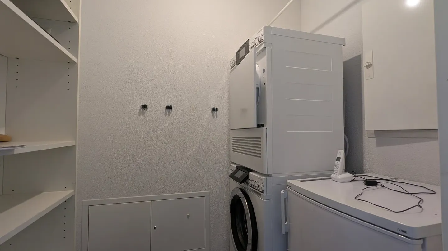 Appartement penthouse exclusif de 4,5 pièces dans un emplacement calme - Photo 15 sur 17