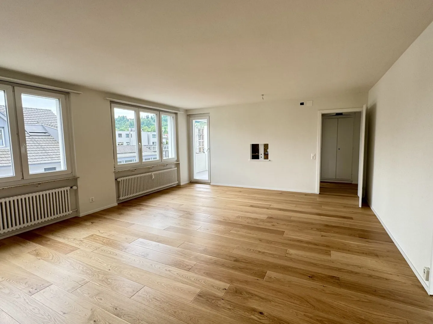 Appartamento di 3,5 locali parzialmente ristrutturato nel sottotetto - Foto 2 di 17