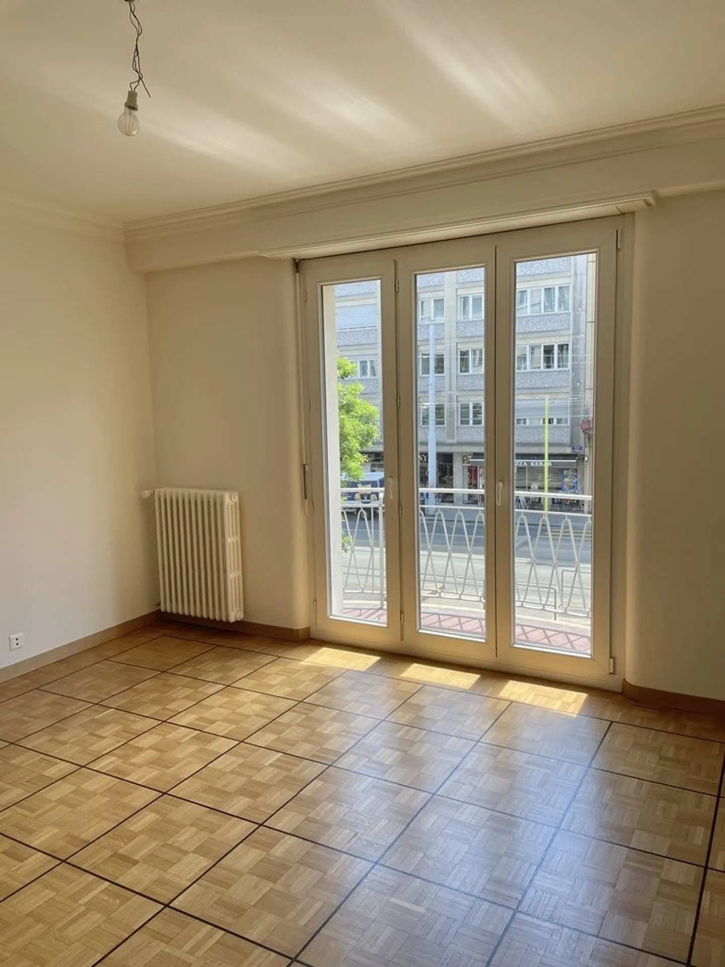 Servette - Nahe Bahnhof Cornavin - Foto 7 von 8