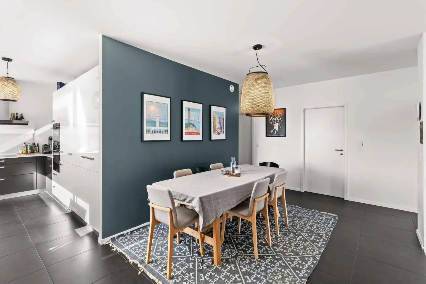 Attique avec beaucoup de lumière et vue sur le lac à Saint-Sulpice - Photo 6 sur 11