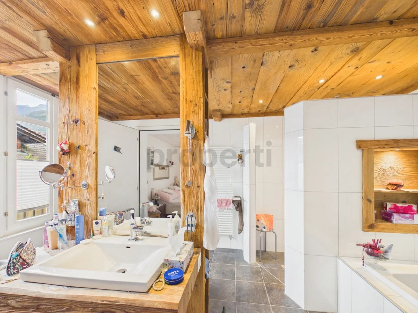 Hotel for sale - Photo 10 of 13