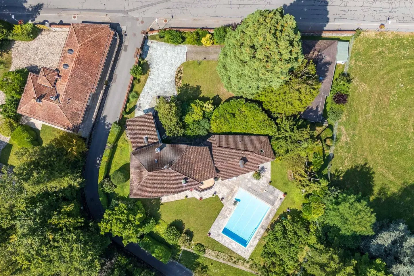 Luxusvilla mit Seeblick - Foto 13 von 13