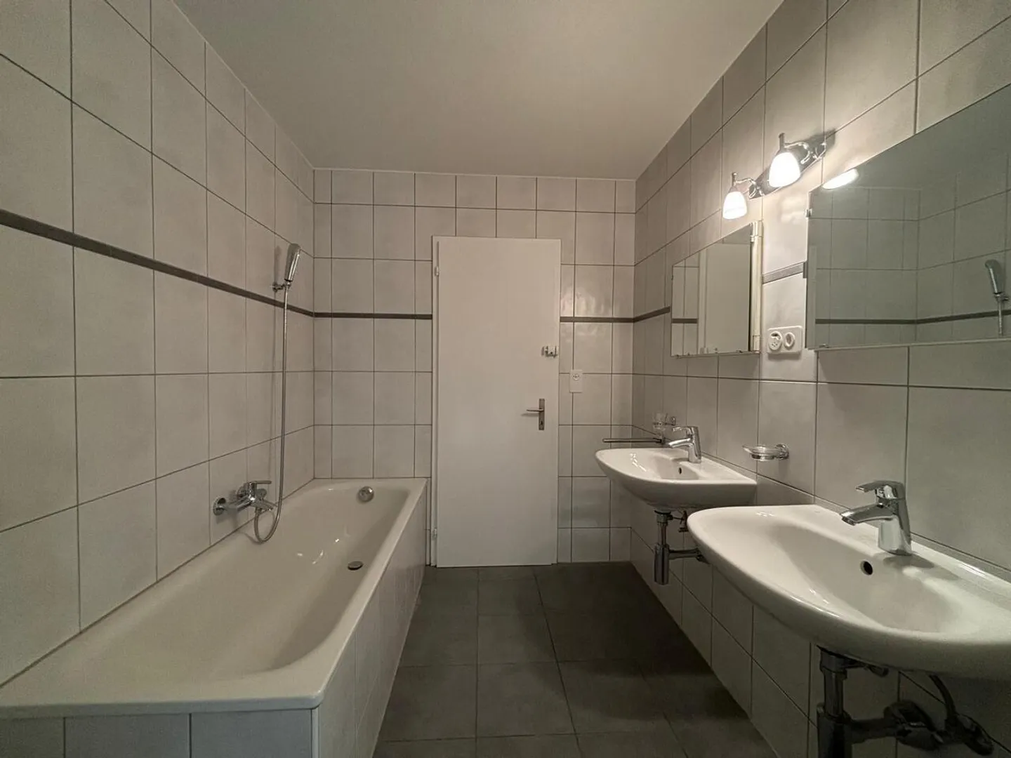 Appartamento familiare spazioso in affitto - Foto 8 di 14