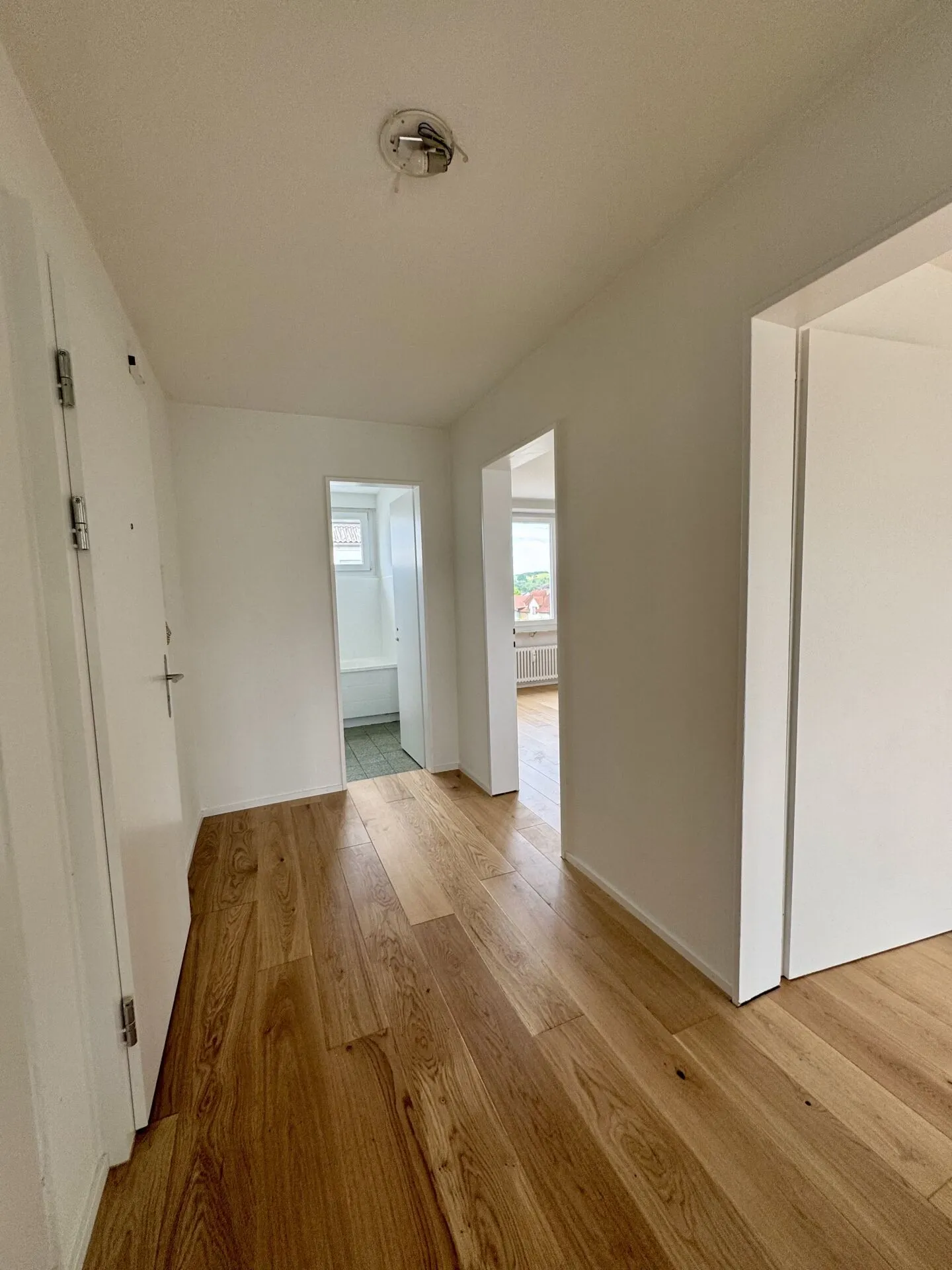 Appartamento di 3,5 locali parzialmente ristrutturato nel sottotetto - Foto 8 di 17