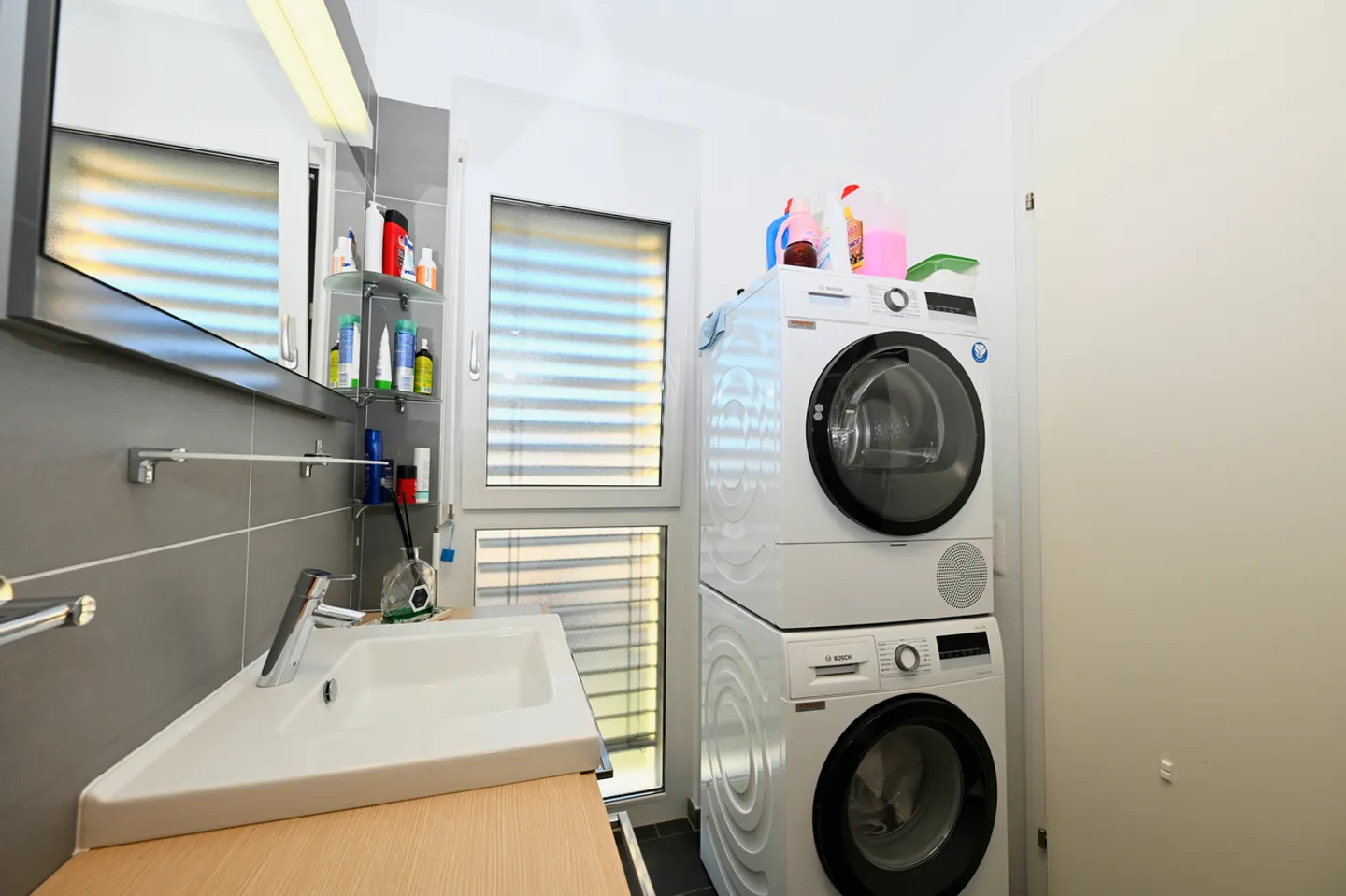 Attico elegante con terrazza panoramica vicino al centro di Lugano - Foto 15 di 19