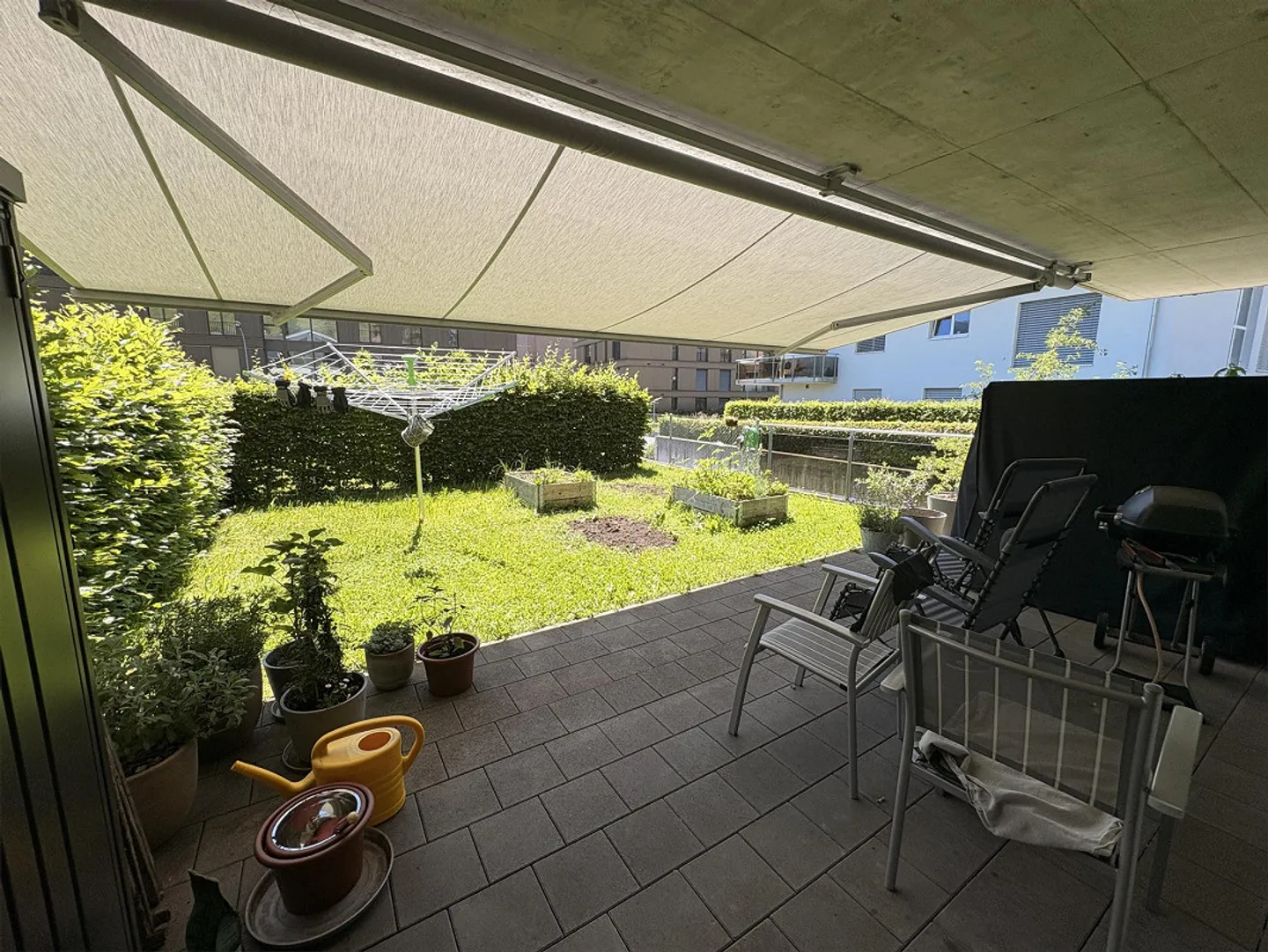 Geräumige Wohnung mit grosser Terrasse - Foto 1 von 12