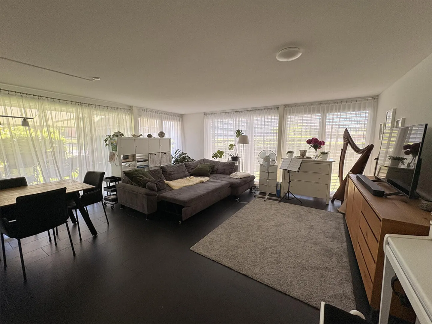 Geräumige Wohnung mit grosser Terrasse - Foto 3 von 12