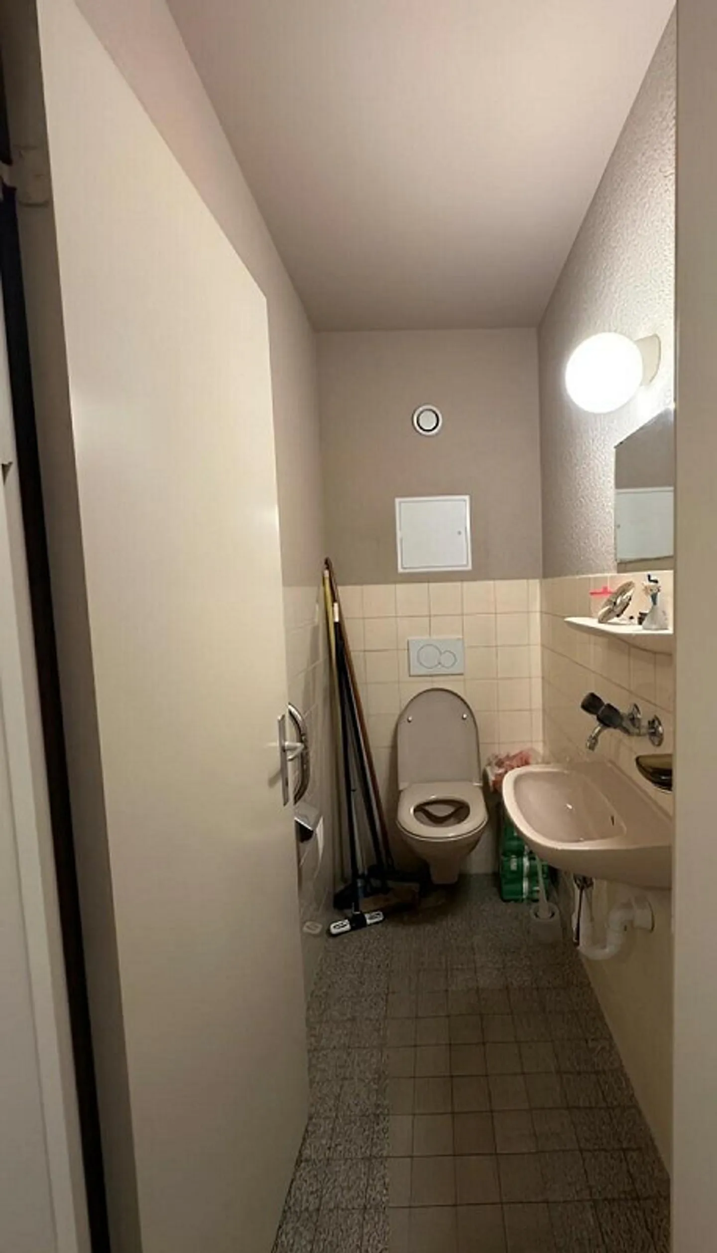 Charming Apartment with Potential - Photo 8 of 9