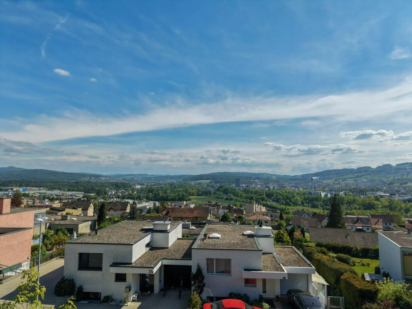 Maison individuelle spacieuse avec potentiel de développement - Photo 12 sur 12