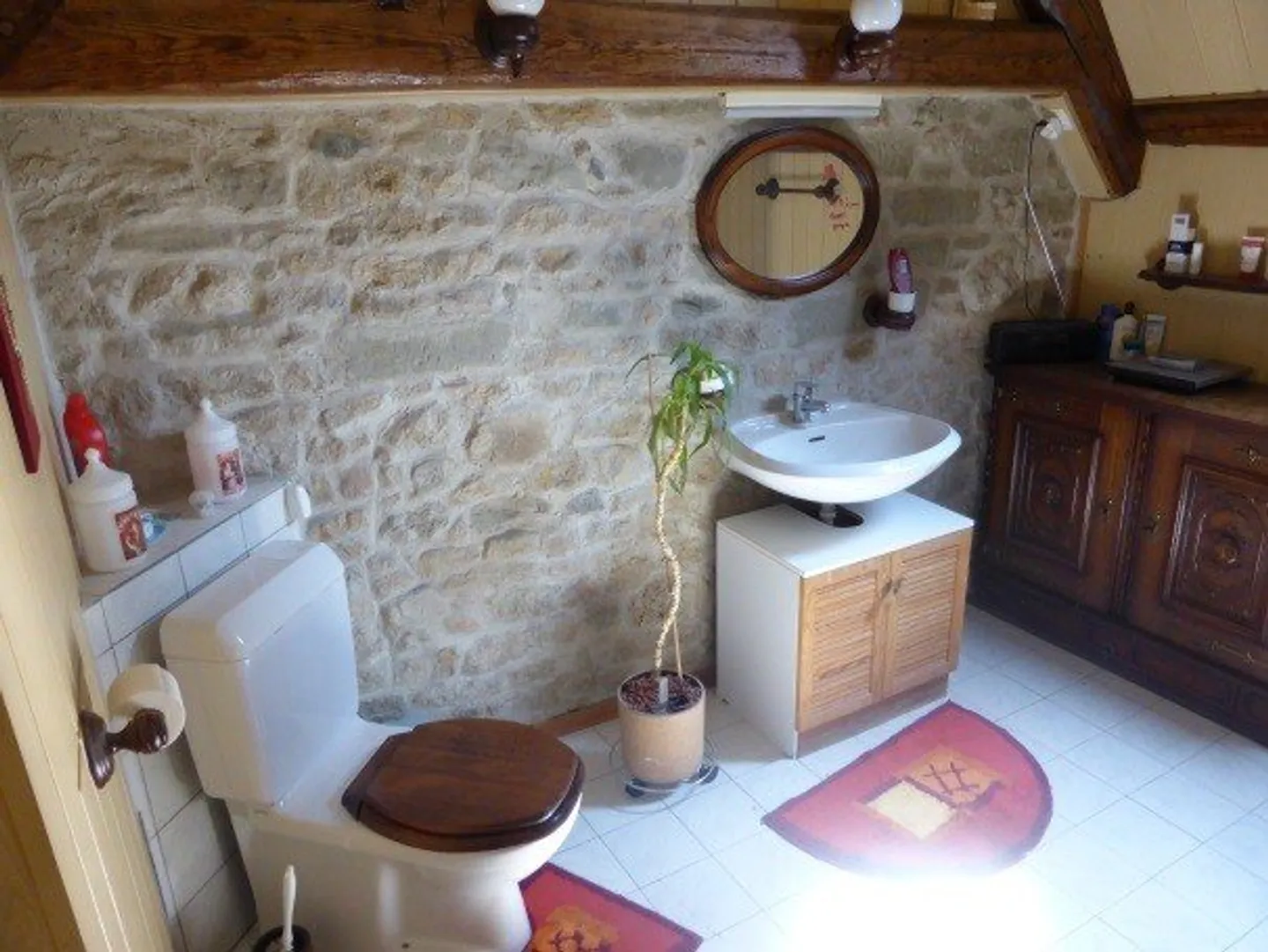 Apartment with 5 rooms on the 2nd floor - separate entrance - Photo 4 of 5