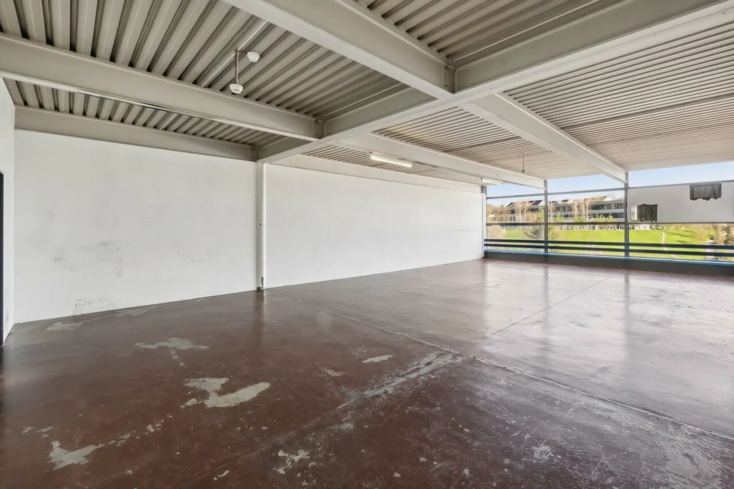 Spazi commerciali entusiasmanti per utilizzo temporaneo - direttamente sull'A1! - Foto 4 di 9